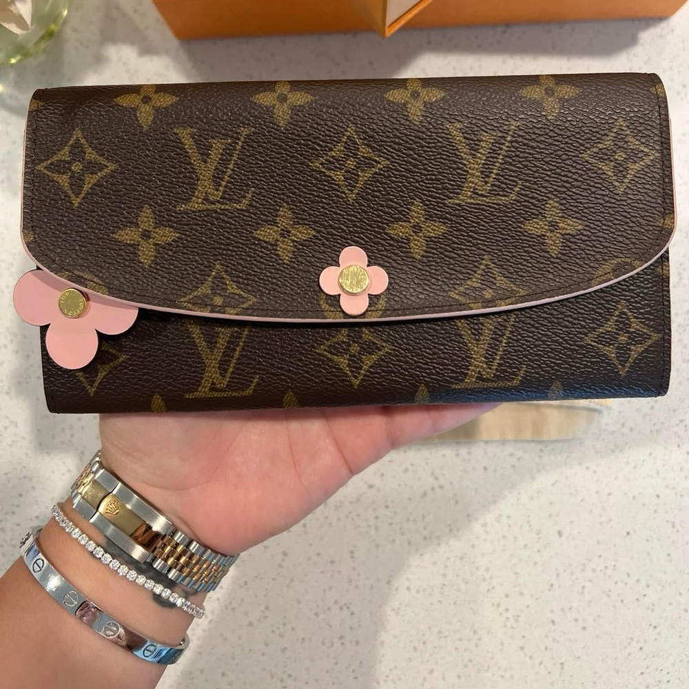 🌸🌸Monogram Bloom Flower Emilie Wallet🌸🌸